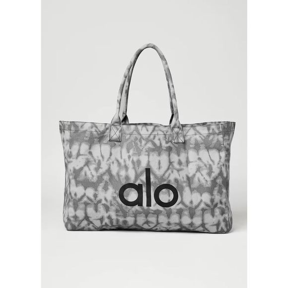 ALO Yoga Handbags - (NWT) Alo Yoga Tie Dye Shopper Tote